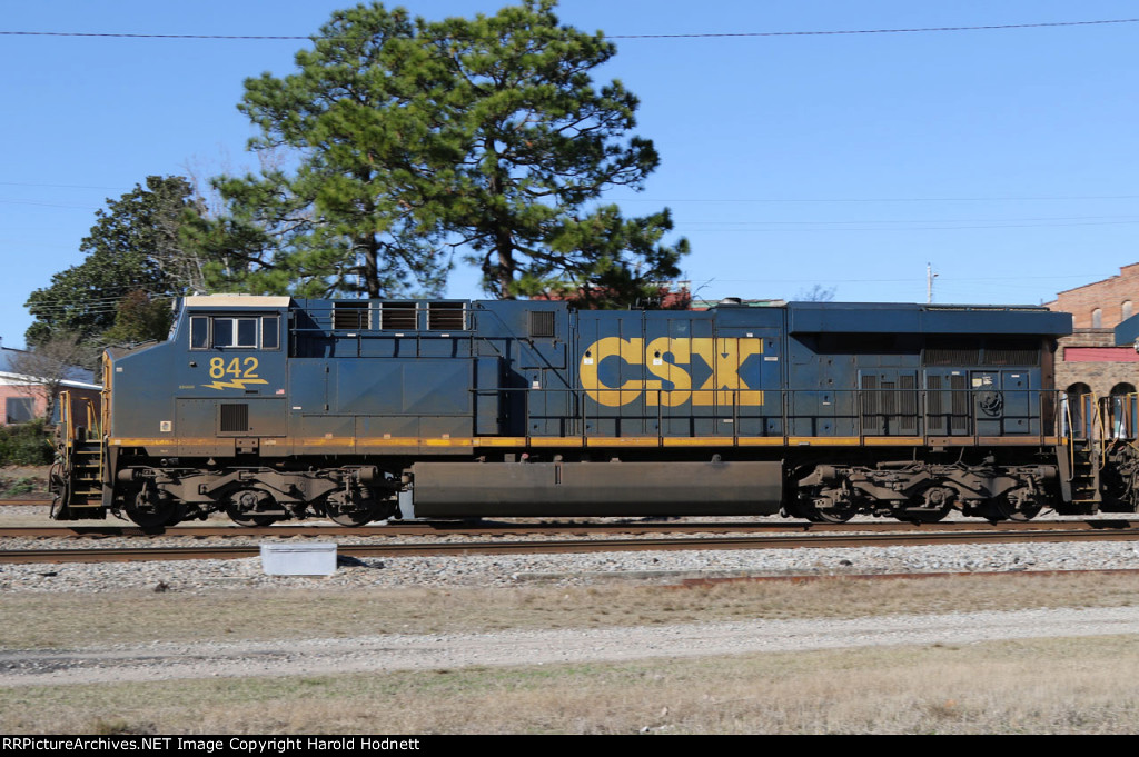 CSX 842